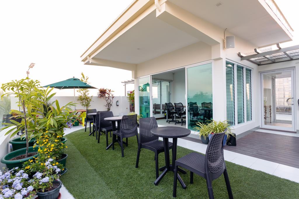 H Hotels - Metro North Uno Quezon City Zewnętrze zdjęcie